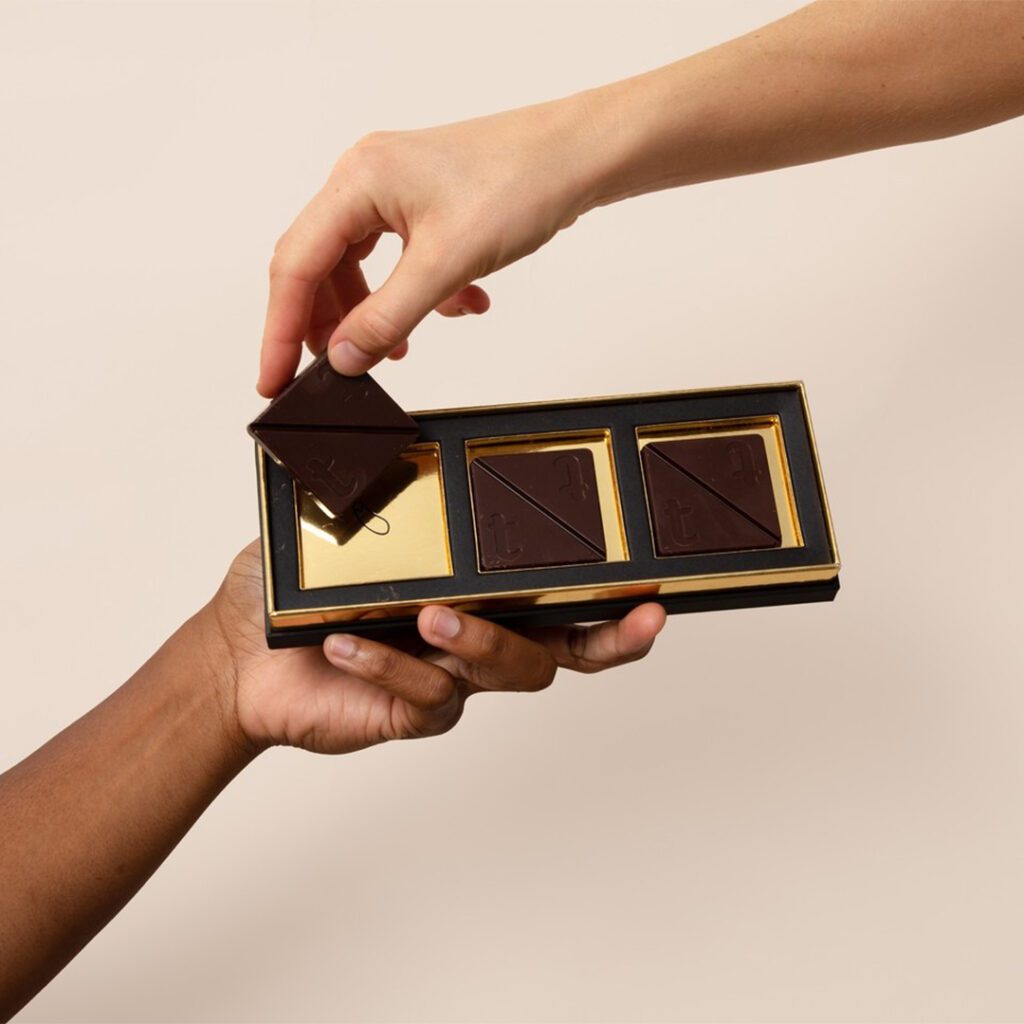 Tabs Chocolate Squares for Couples 2 Tabs02